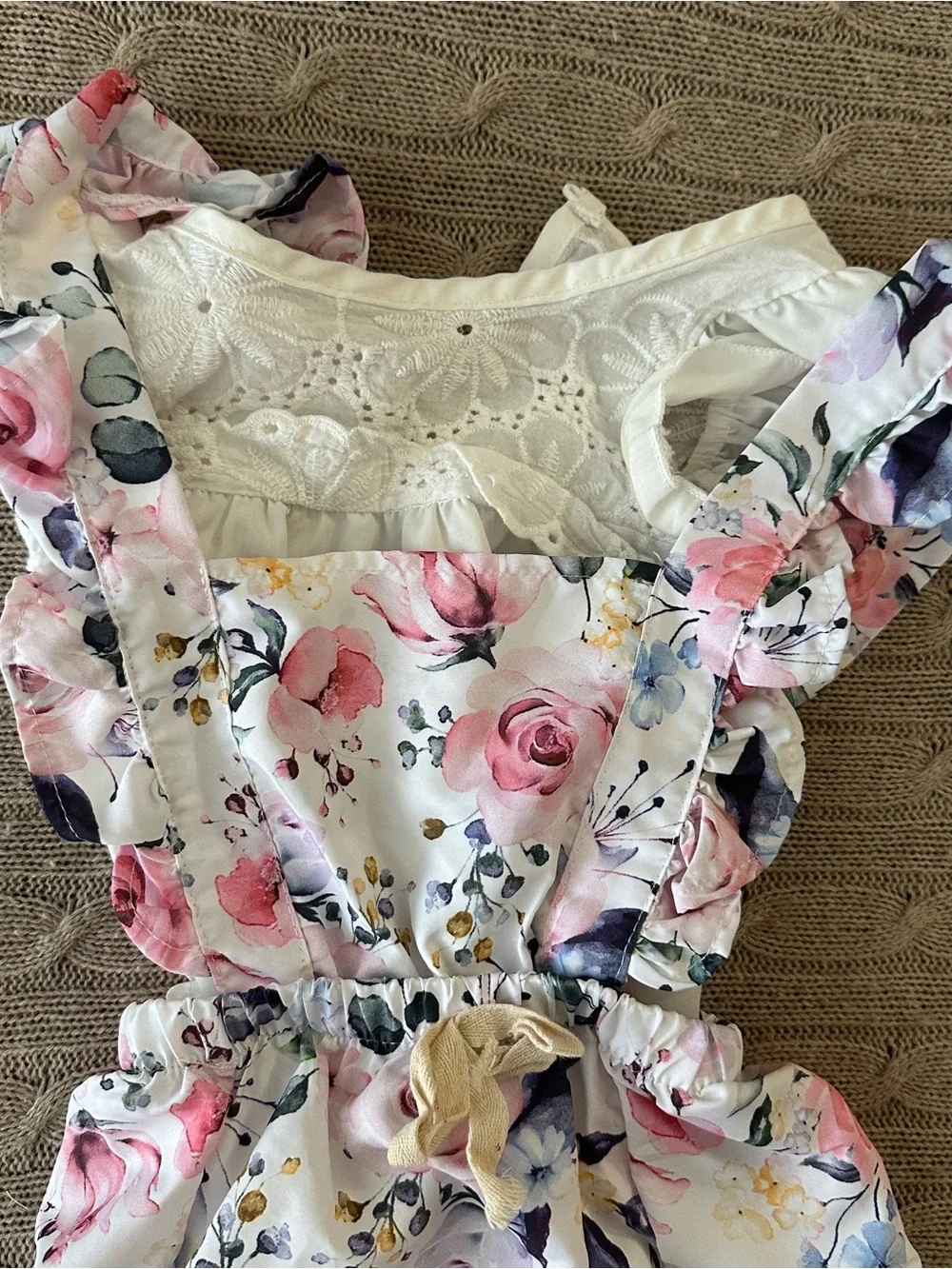 EUC 5pc Baby Girl Romper Bundle, Floral Lace, 24 Months